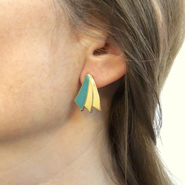 Handmade-gold-plated-earrings-for-women-with-stud-turquoise-enamel-made-in-France