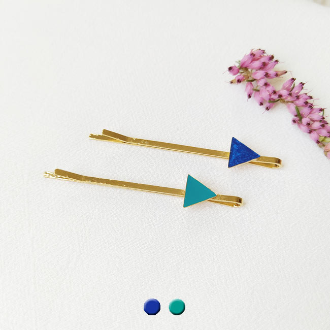 Barrette-triangle-cheveux-bijoux-fantaisie-créateur-bleu-fait-main