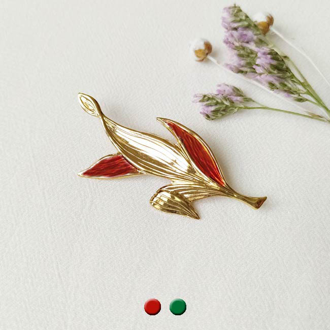 Handmade-gold-plated-brooch-for-women-with-red-enamel-made-in-France