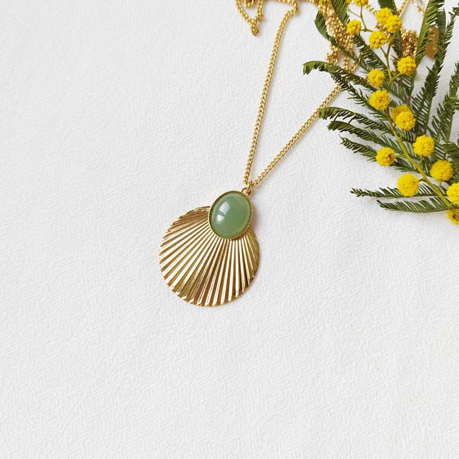 Handmade-gold-long-necklace-with-a-green-aventurine-gemstone-made-in-France