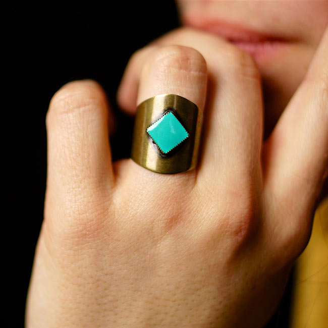 Handmade-antique-brass-adjustable-ring-for-women-with-blue-enamel-made-in-France