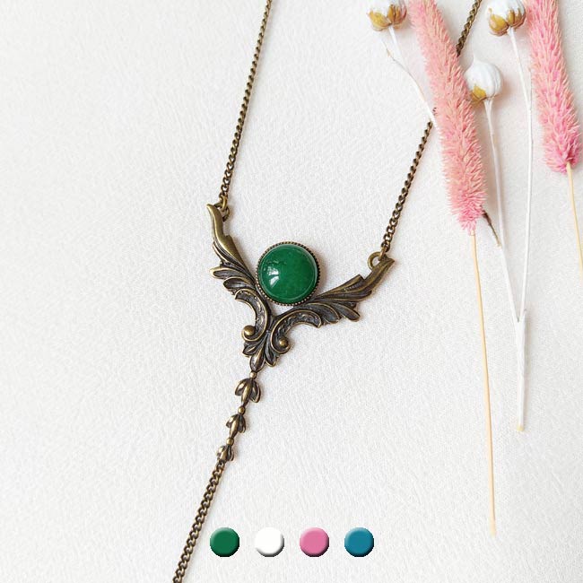 Handmade-fashion-long-necklace-jewelry-with-green-gemstone-handcrafted-in-Paris