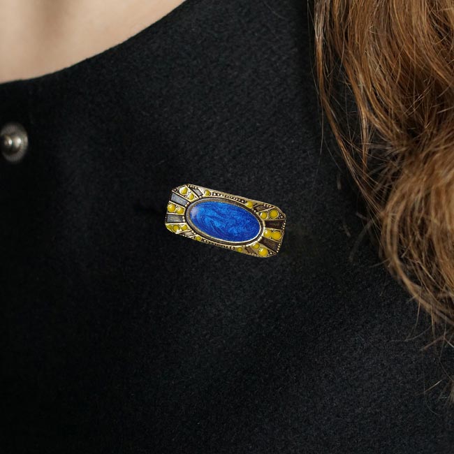 Handmade-bronze-brooch-for-women-with-royal-blue-and-yellow-enamel-made-in-France