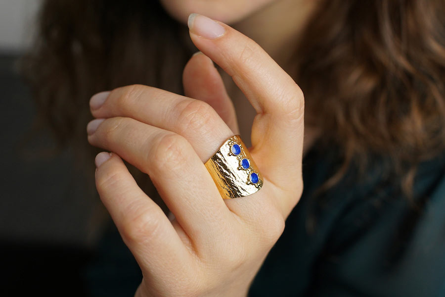 Handmade-costume-fashion-ring-for-women-in-gold-with-blue-cold-enamel