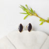 Bijoux-de-créateur-fantaisie-boucles-puces-d-oreilles-en-or-noir-fait-main-à-Paris