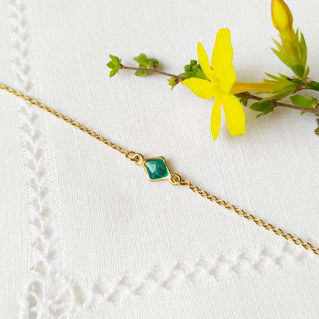 Handmade-customed-gold-thin-adjustable-green-bracelet-for-women-made-in-France