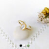 Customed-handmade-fashion-gold-jewelry-for-women-with-a-mother-of-pearl-gemstone-made-in-France