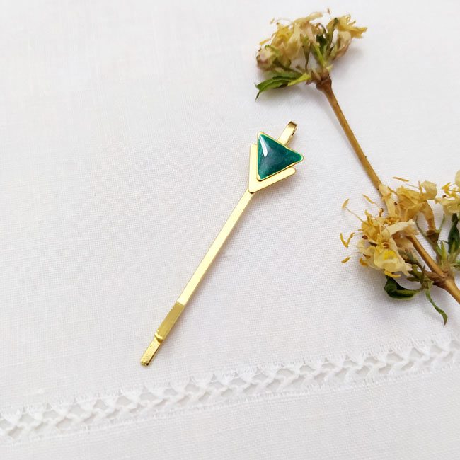 Handmade-customed-fashion-gold-hair-pin-for-girls-with-green-enamel-made-in-Paris