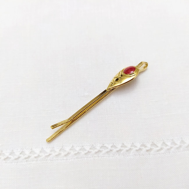Handmade-customed-gold-bobby-pin-for-women-with-enamel-made-in-Paris