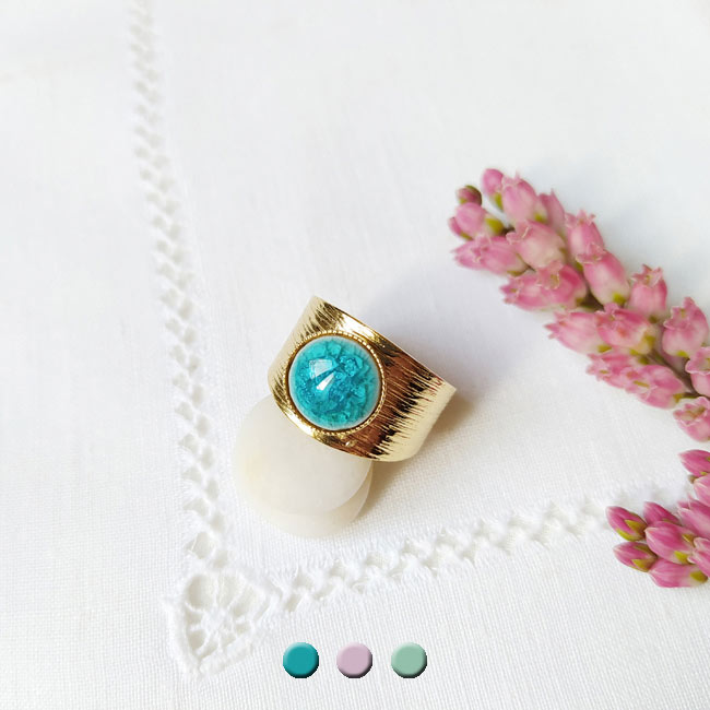 Handmade-customed-fashion-gold-adjustable-ring-for-women-with-a-blue-ceramic-bead-made-in-France
