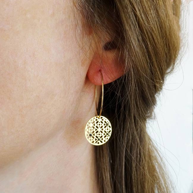Fashion-handmade-gold-hoop-earrings-for-women-with-black-enamel-made-in-France