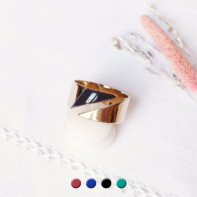 Handmade-customed-adjustable-silver-ring-for-women-with-black-cold-enamel-made-in-France