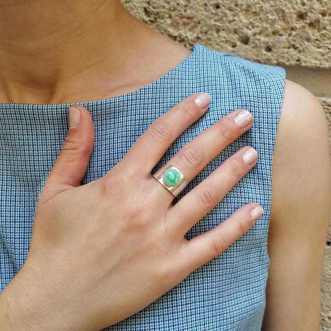 Handmade-customed-fashion-adjustable-silver-ring-for-woman-with-sea-green-ceramic-bead-sold-online