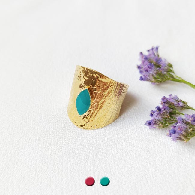 Bague-large-réglable-bijoux-de-créateur-fantaisie-pour-femme-avec-email-bleu-turquoise-fait-main-à-Paris