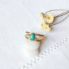 Bague-de-créateur-fantaisie-réglable-pour-femme-en-or-avec-pierre-bleu-fait-à-Paris