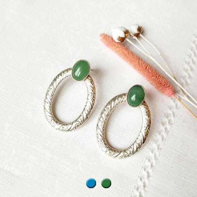 Boucles-d-oreilles-plaqué-argent-fantaisie-de-créateur-pour-femme-fait-main-de-façon-artisanal-avec-des-pierres-naturelles-vertes-en-aventurine-fait-en-France