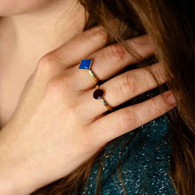 Fashion-customed-handmade-gold-adjustable-ring-for-women-with-blue-agate-gemstone-made-in-Paris