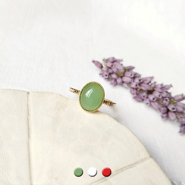 Fashion-customed-handmade-gold-adjustable-for-woman-with-a-green-aventurine-gemstone-in-France