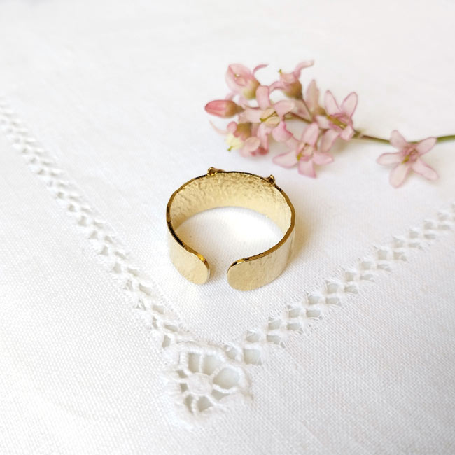 Customed-fashion-handmade-adjustable-gold-ring-for-women-in-Paris