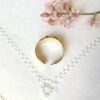 Bague-réglable-doré-fantaisie-de-creéateur-pour-femme-fabrication-artisanal-fait-à-la-main-à-Paris