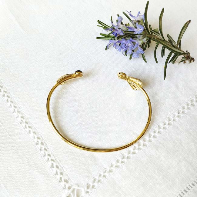 Customed-fashion-handmade-adjustable-gold-bangle-bracelet-for-women-with-gemstone-made-in-France