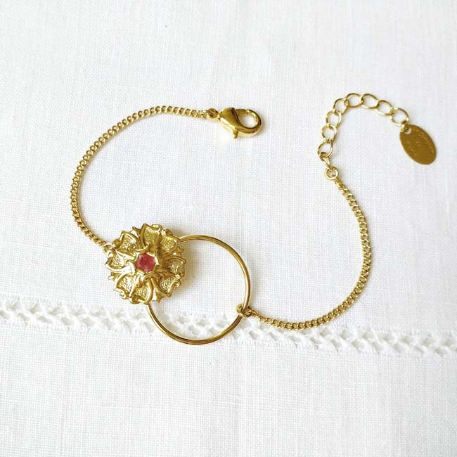 Handmade-customed-fashion-adjustable-gold-bracelet-for-women-with-plum-enamel-in-France