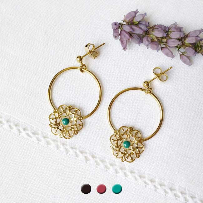 Boucles-d-oreilles-fantaisie-de-créateur-pour-femme-réglable-doré-fait-main-fabrication-artisanale-avec-email-bleu-turquoise-en-France