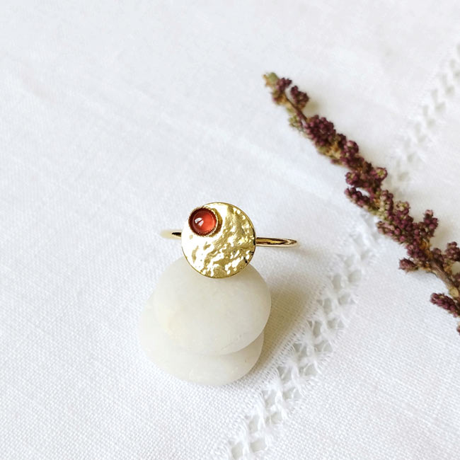 Customed-fashion-handmade-gold-adjustable-ring-for-woman-with-a-red-carnelian-gemstone-in-France