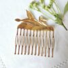 Accessoire-peigne-cheveux-de-créateur-fantaisie-artisanal-or-avec-une-nacre-pour-femme-fait-main-en-France-Gironde-vente-en-ligne