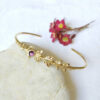 Bracelet-jonc-de-créateur-fantaisie-réglable-artisanal-or-pour-femme-avec-pierre-semi-precieuse-amethyste-violet-fait-main-france-gironde-vente-en-ligne