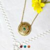 Collier-de-créateur-fantaisie-artisanal-doré-pour-femme-avec-email-bleu-turquoise-fait-main-en-Gironde-France