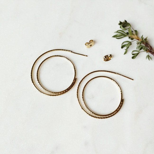 bijoux-boucles-d-oreilles-fantaisie-créateur-femme-dorée-anneau-fait-main-artisanale-france